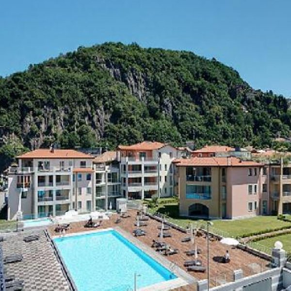 ITIMAW3: Lux. Apartment 4Ro. in Residence Golfo Gabella directly at the Lago Maggiore
