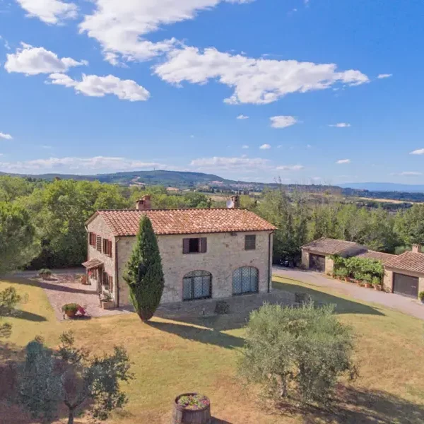 ITVH2: Country Estate perfect panoramic Location, Olive Grove and Well in the Tuscany